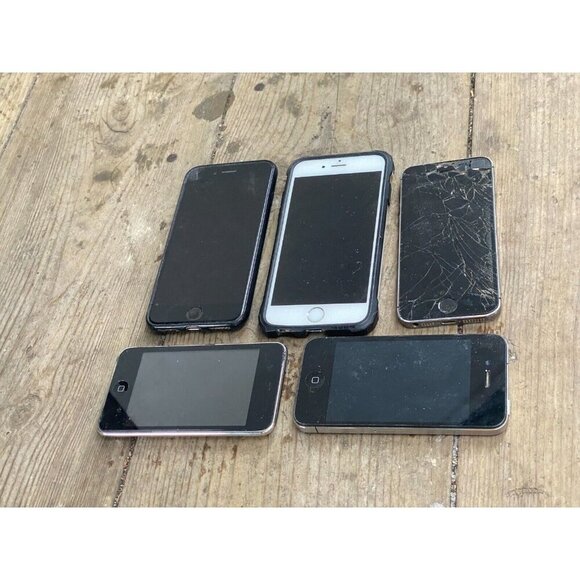 5 BROKEN IPHONE LOT - VARIOUS MODELS - 4 IPHONES, 1 IPOD Apple - Picture 5 of 7